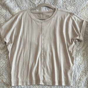 DUER Women's Beige Short Sleeve Tee